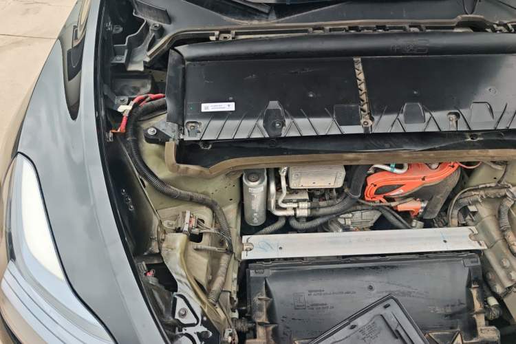 Used Tesla Model Y 2023 Long-Range All-Wheel-Drive Version Engine Bay Right