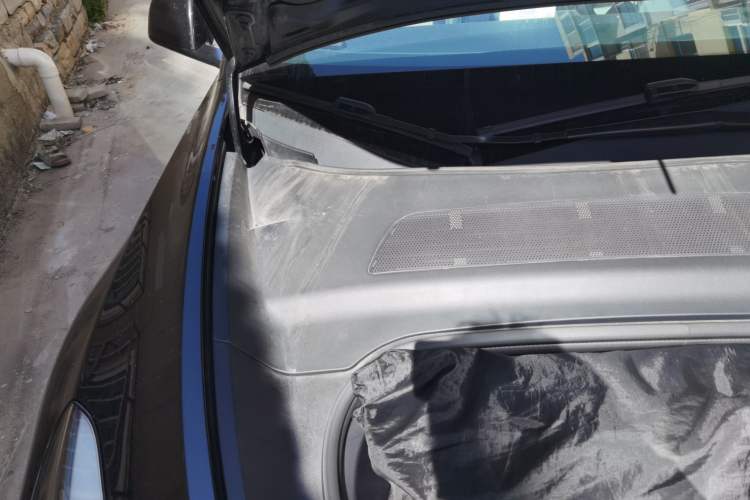 Used Tesla Model Y 2023 Rear-Wheel-Drive Version Engine Bay Right