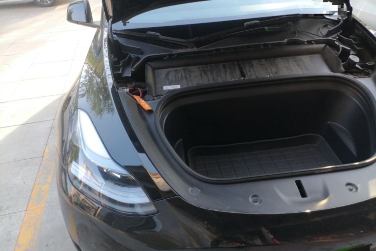 Used Tesla Model Y 2023 Rear-Wheel-Drive Version Engine Bay Right