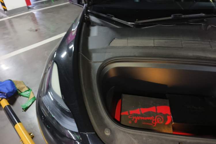 Used Tesla Model Y 2023 Rear-Wheel-Drive Version Engine Bay Right