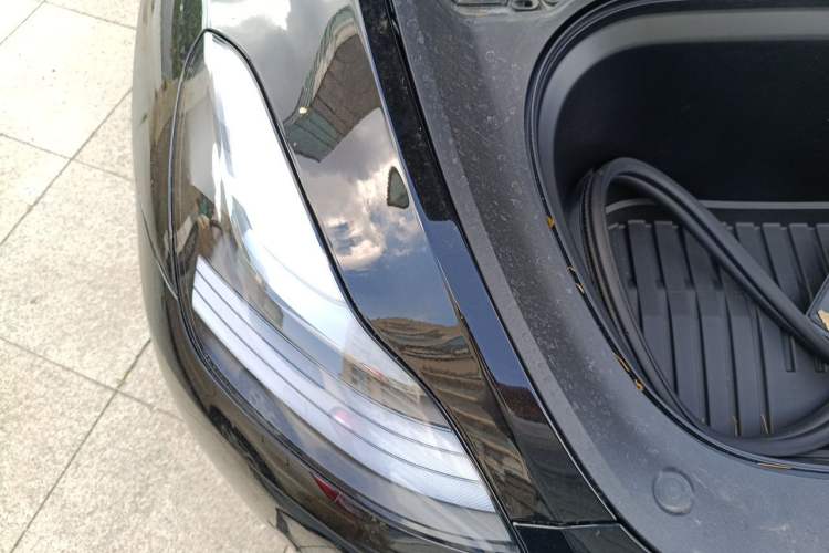 Used Tesla Model Y 2023 Rear-Wheel-Drive Version Engine Bay Right