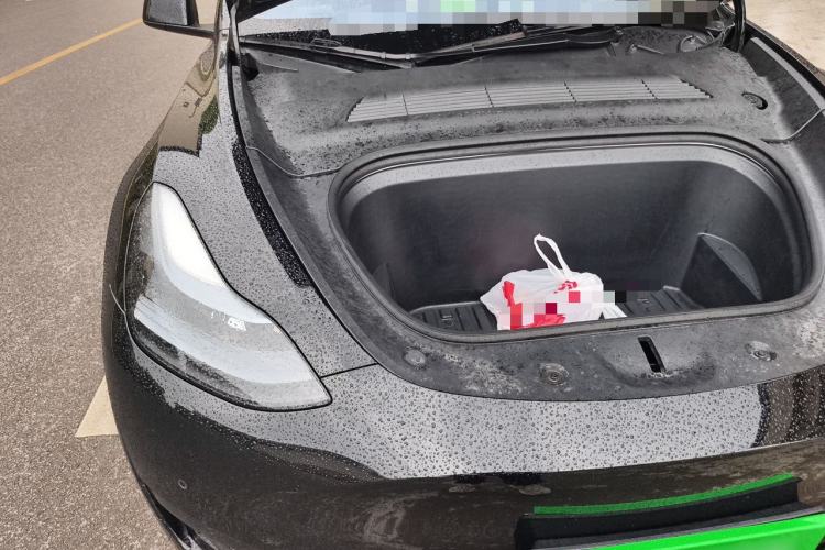 Used Tesla Model Y 2023 Rear-Wheel-Drive Version Engine Bay Right