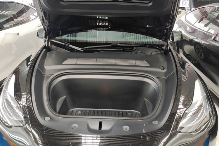 Used Tesla Model Y 2023 Rear-Wheel-Drive Version Engine Bay