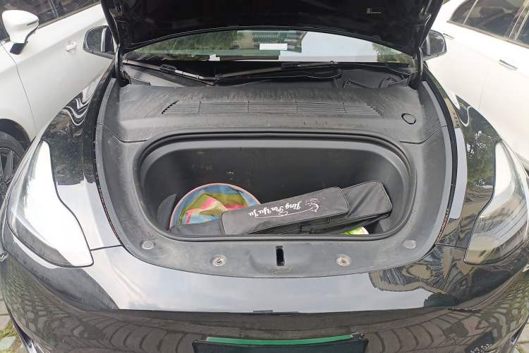 Used Tesla Model Y 2023 Rear-Wheel-Drive Version Engine Bay