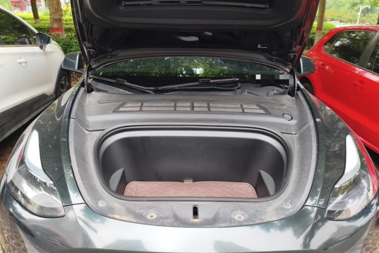 Used Tesla Model Y 2023 Rear-Wheel-Drive Version Engine Bay