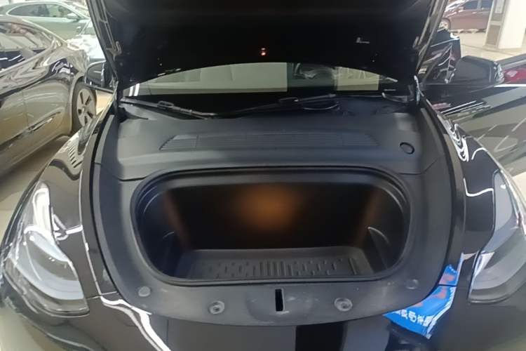 Used Tesla Model Y 2023 Rear-Wheel-Drive Version Engine Bay