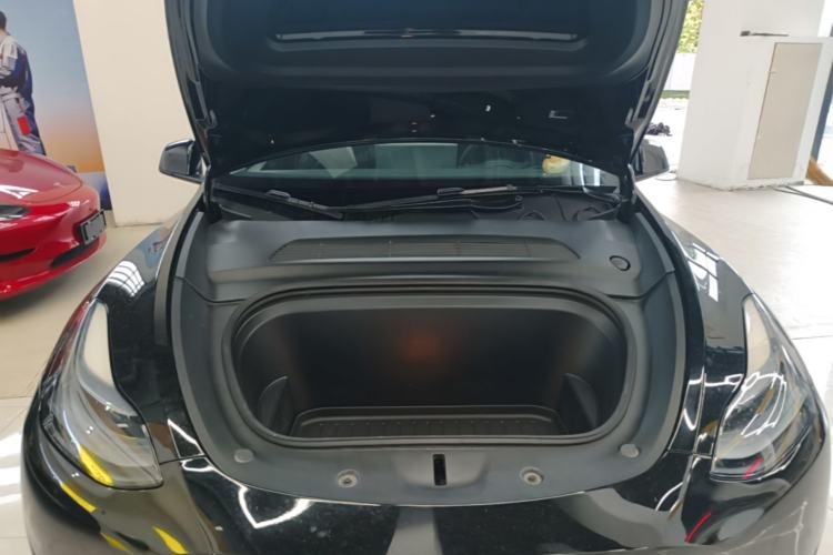 Used Tesla Model Y 2023 Rear-Wheel-Drive Version Engine Bay