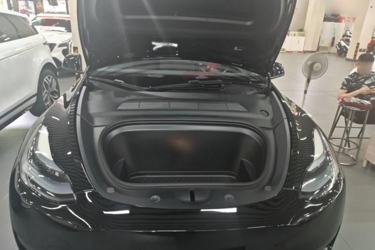 Used Tesla Model Y 2023 Rear-Wheel-Drive Version Engine Bay