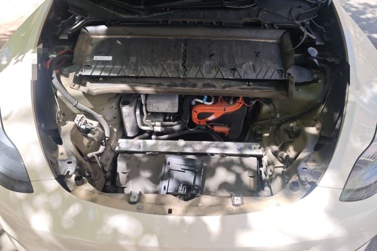 Used Tesla Model Y 2023 Rear-Wheel-Drive Version Engine Bay