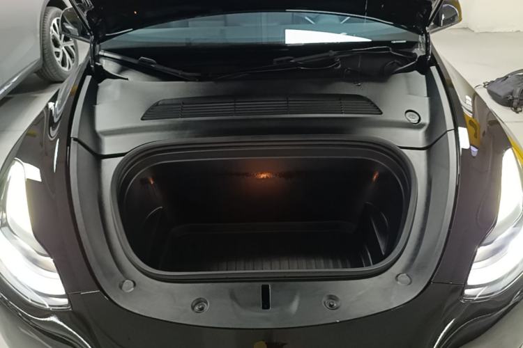 Used Tesla Model Y 2023 Rear-Wheel-Drive Version Engine Bay