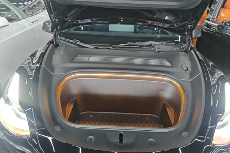 Used Tesla Model Y 2023 Rear-Wheel-Drive Version Engine Bay
