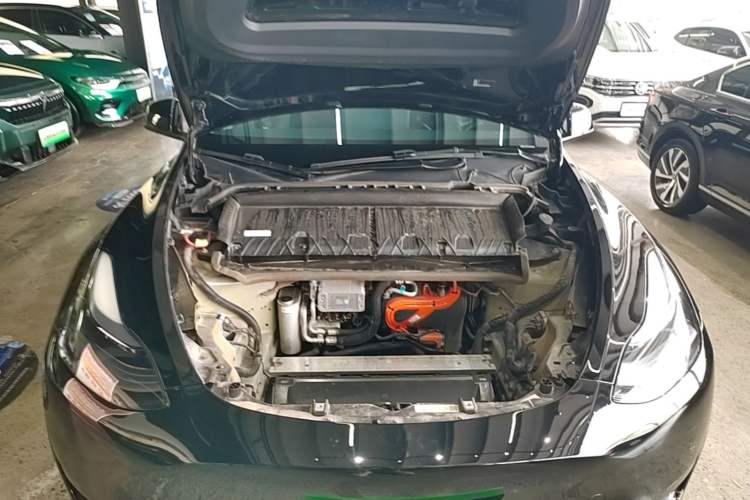 Used Tesla Model Y 2023 Rear-Wheel-Drive Version Engine Bay