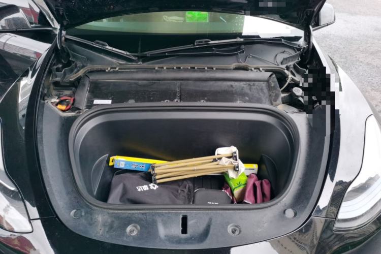 Used Tesla Model Y 2023 Rear-Wheel-Drive Version Engine Bay