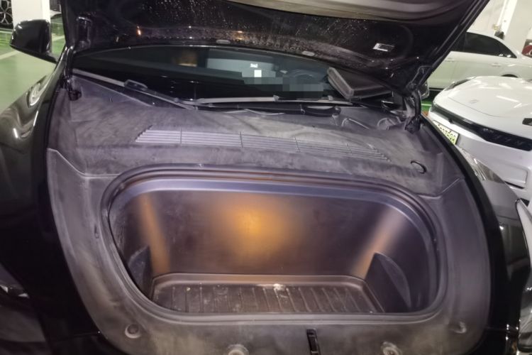 Used Tesla Model Y 2023 Rear-Wheel-Drive Version Engine Bay