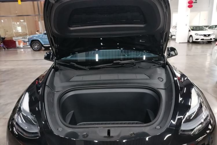 Used Tesla Model Y 2023 Rear-Wheel-Drive Version Engine Bay