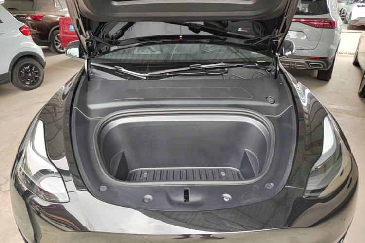 Used Tesla Model Y 2023 Rear-Wheel-Drive Version Engine Bay