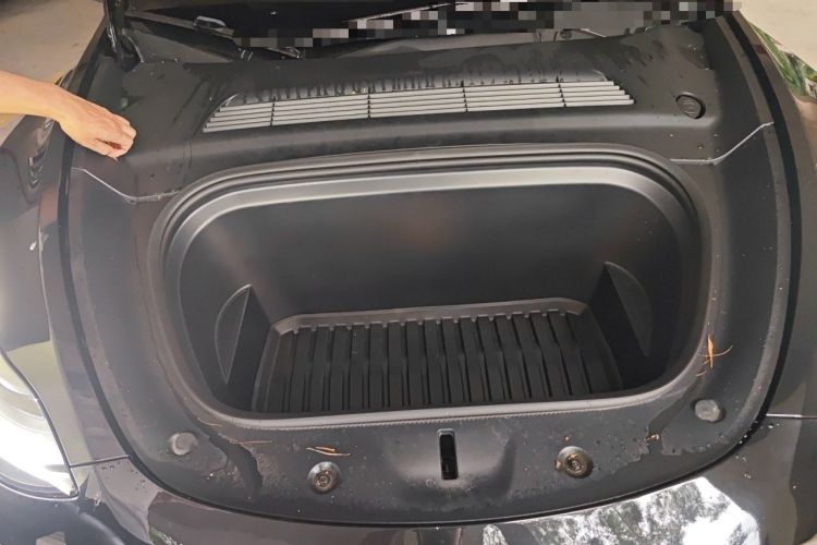 Used Tesla Model Y 2023 Rear-Wheel-Drive Version Engine Bay