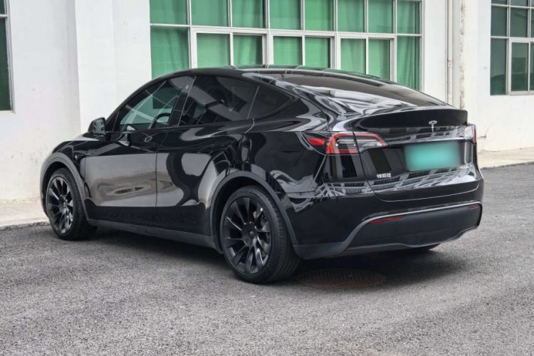 Used Tesla Model Y 2023 Rear-Wheel-Drive Version Exterior 1