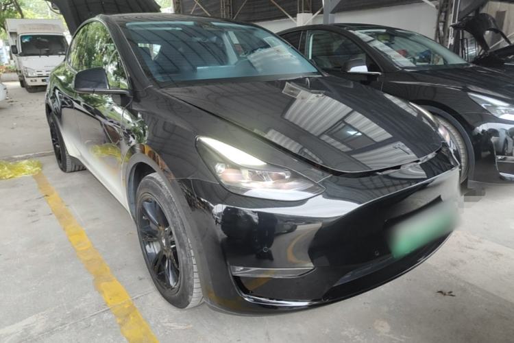 Used Tesla Model Y 2023 Long-Range All-Wheel-Drive Version Exterior 1