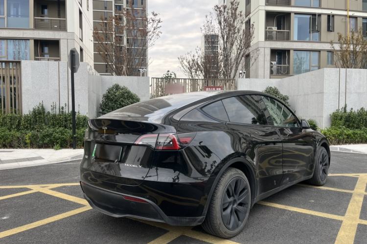 Used Tesla Model Y 2023 Rear-Wheel-Drive Version Exterior 1