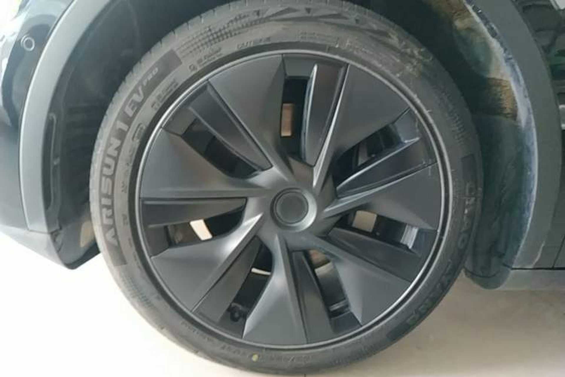 Used Tesla Model Y 2023 Rear-Wheel-Drive Version Exterior 1