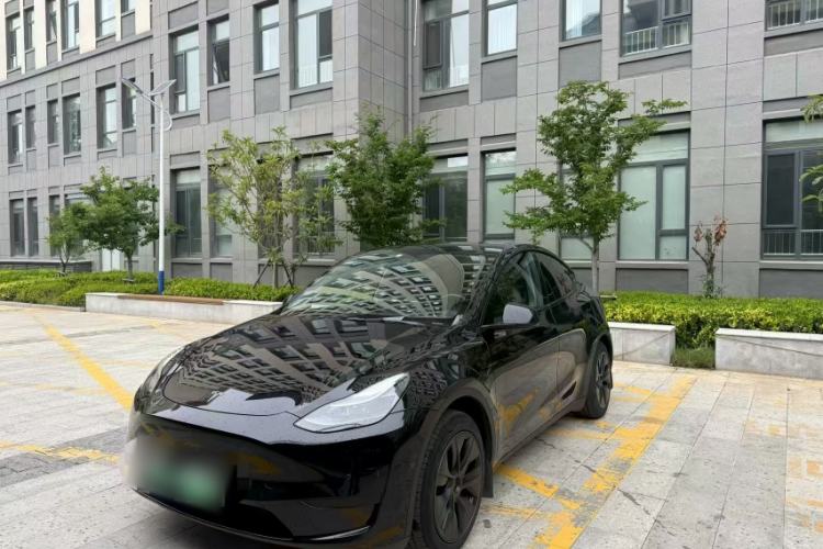 Used Tesla Model Y 2023 Rear-Wheel-Drive Version Exterior 1