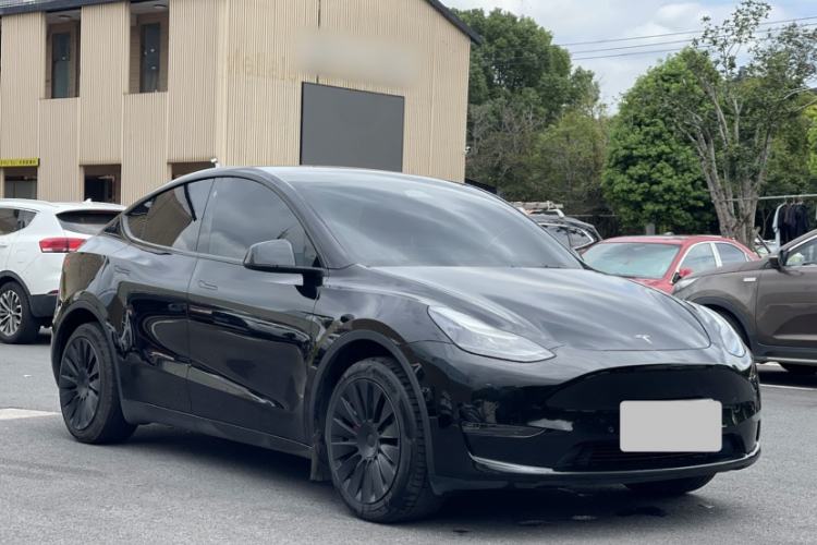Used Tesla Model Y 2023 Long-Range All-Wheel-Drive Version Exterior 1