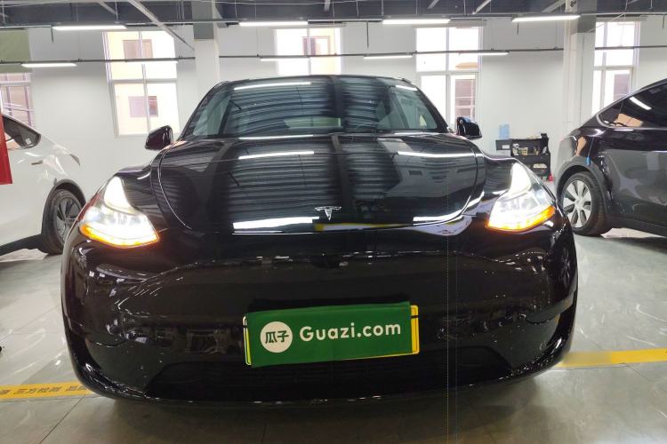 Used Tesla Model Y 2023 Rear-Wheel-Drive Version Exterior 1