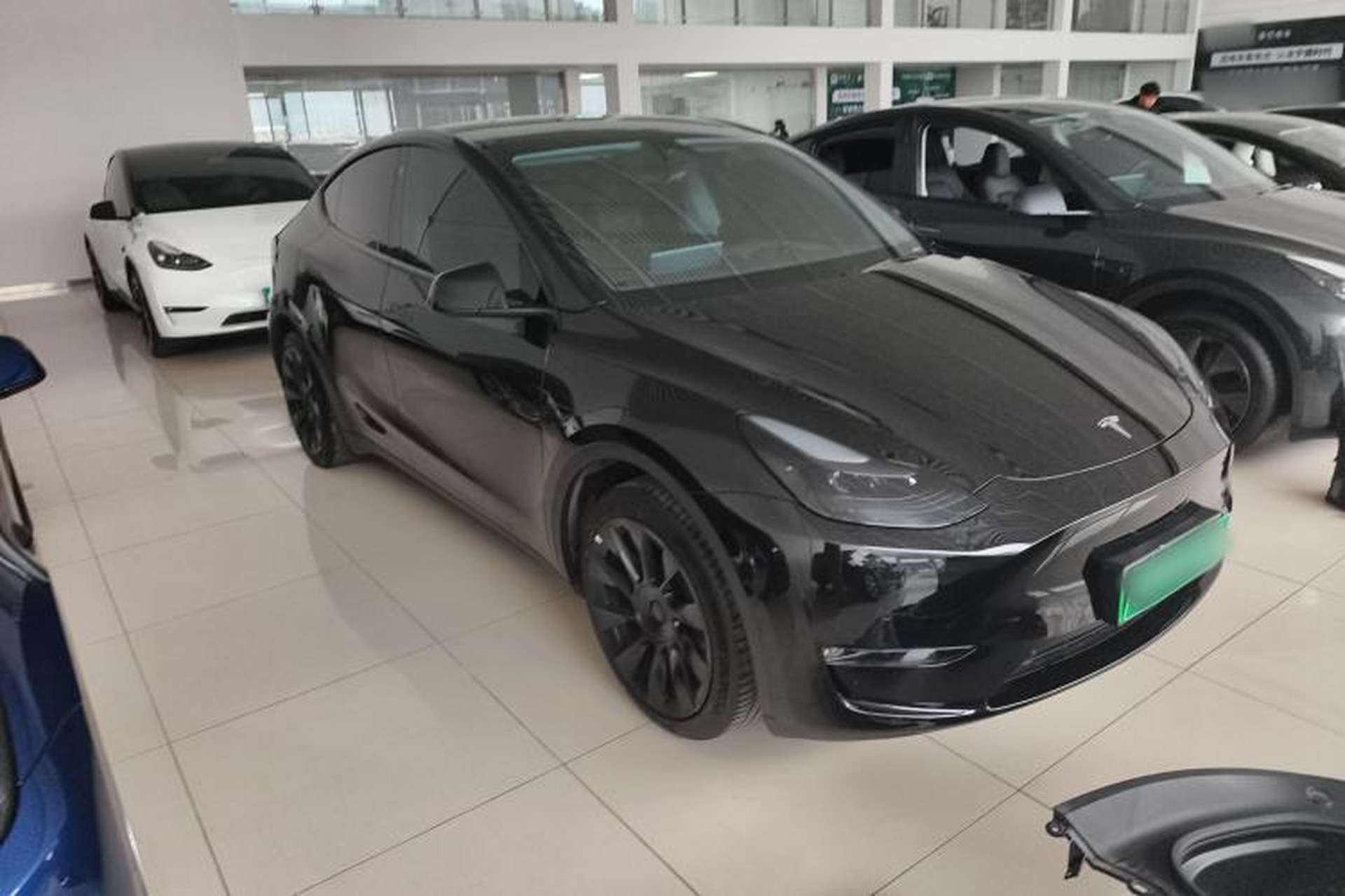 Used Tesla Model Y 2023 Long-Range All-Wheel-Drive Version Exterior 1