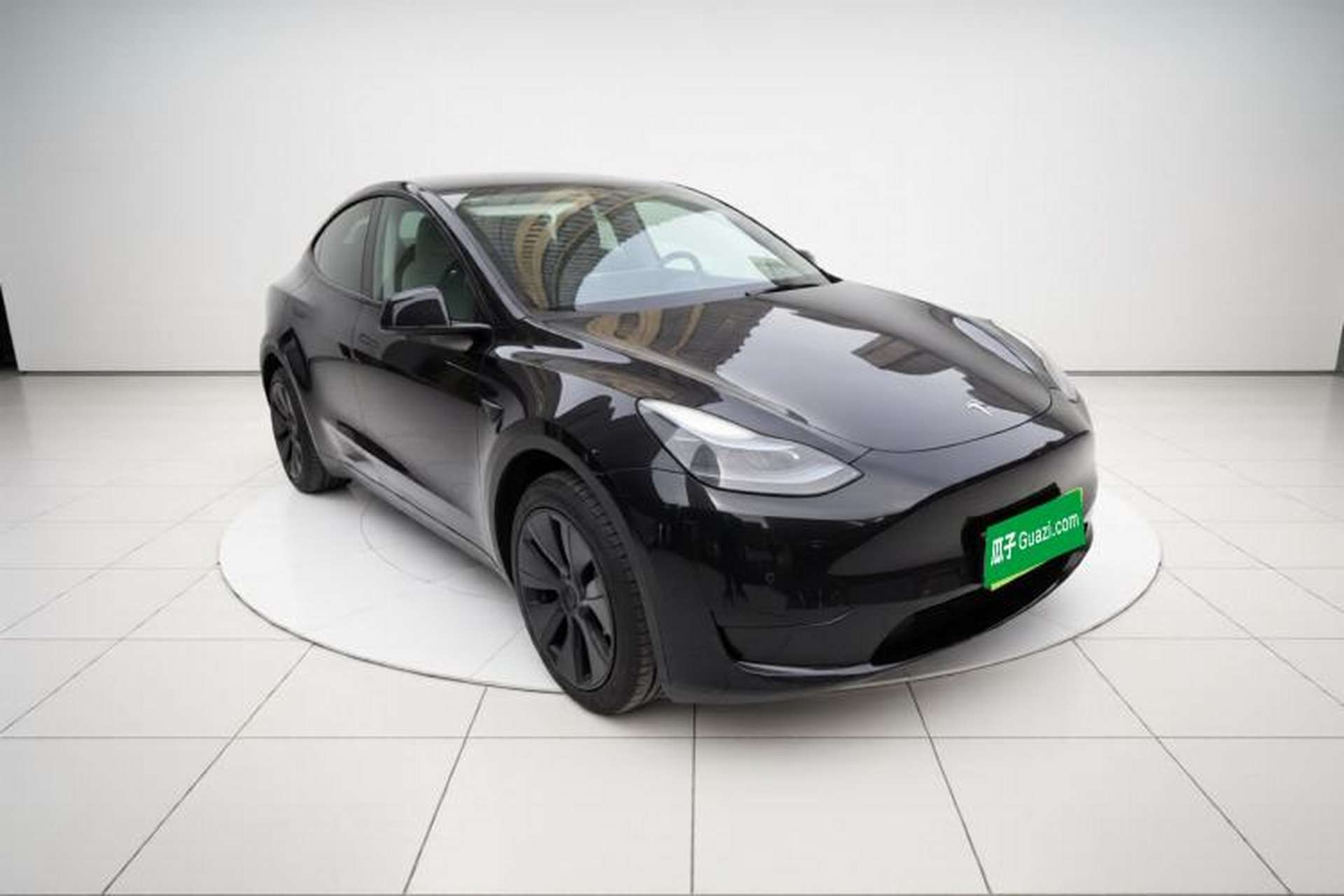 Used Tesla Model Y 2023 Rear-Wheel-Drive Version Exterior 2
