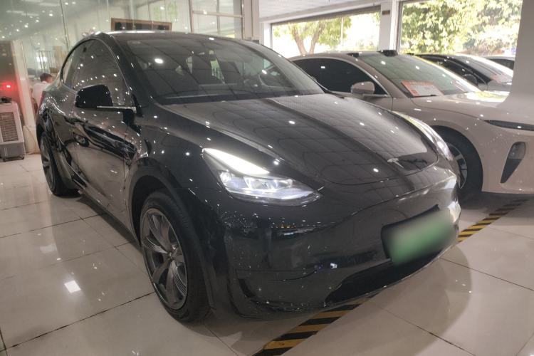 Used Tesla Model Y 2023 Rear-Wheel-Drive Version Exterior 2