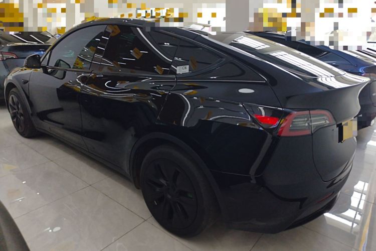 Used Tesla Model Y 2023 Rear-Wheel-Drive Version Exterior 2