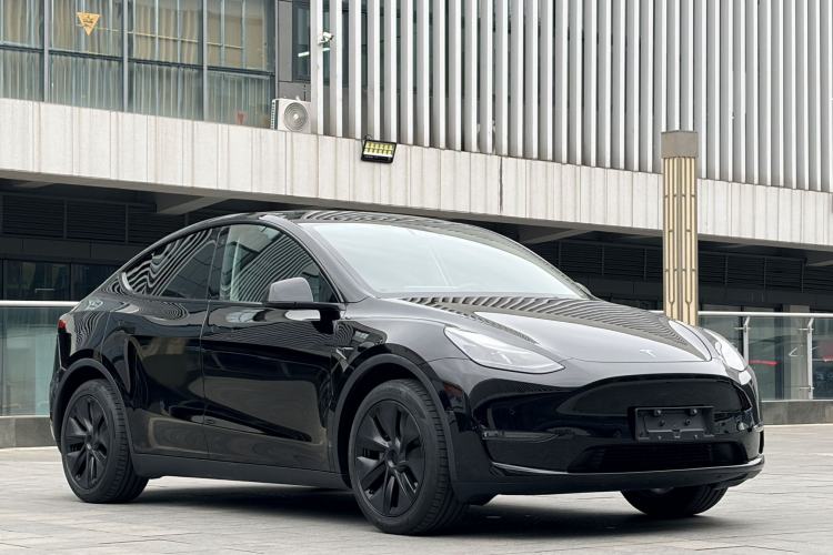 Used Tesla Model Y 2023 Long-Range All-Wheel-Drive Version Exterior 2