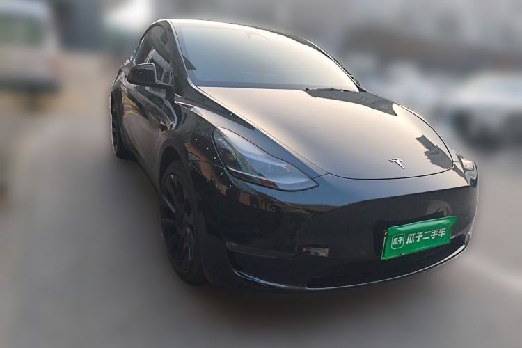 Used Tesla Model Y 2023 Long-Range All-Wheel-Drive Version Exterior 2