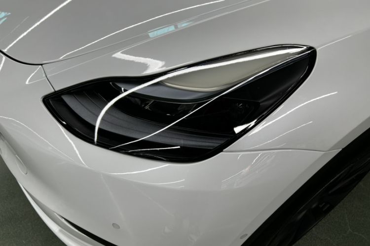 Used Tesla Model Y 2023 Long-Range All-Wheel-Drive Version Exterior 2