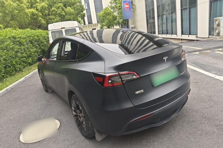 Used Tesla Model Y 2023 Long-Range All-Wheel-Drive Version Exterior 2