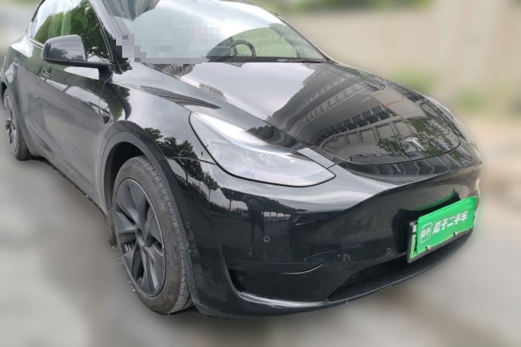 Used Tesla Model Y 2023 Rear-Wheel-Drive Version Exterior 2