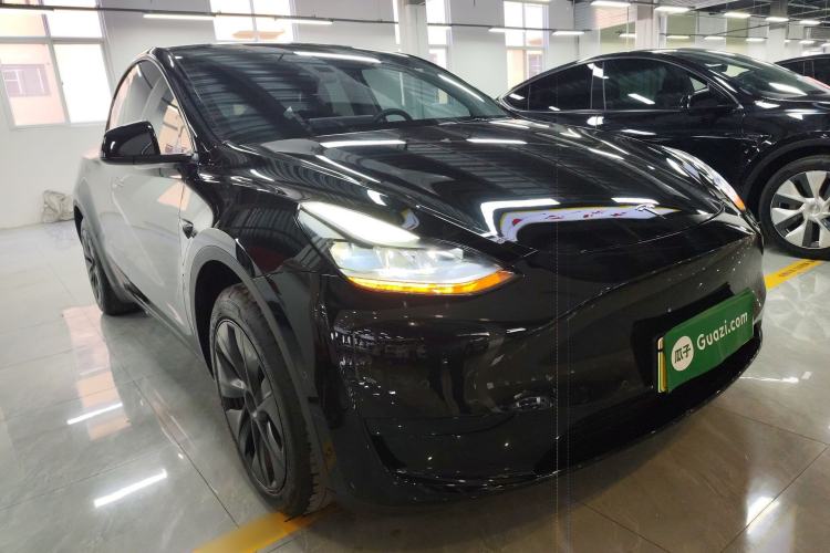 Used Tesla Model Y 2023 Rear-Wheel-Drive Version Exterior 2