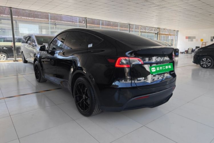 Used Tesla Model Y 2023 Rear-Wheel-Drive Version Exterior 2