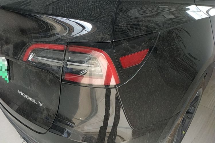 Used Tesla Model Y 2023 Rear-Wheel-Drive Version Exterior 3