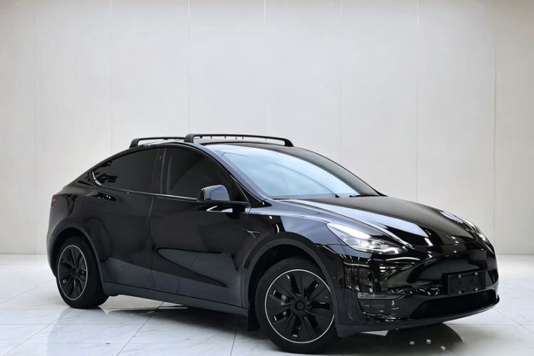 Used Tesla Model Y 2023 Long-Range All-Wheel-Drive Version Exterior 3