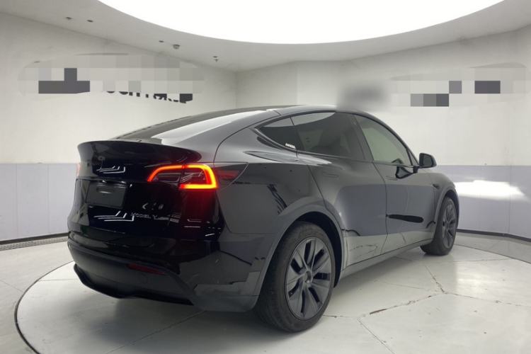 Used Tesla Model Y 2023 Rear-Wheel-Drive Version Exterior 3