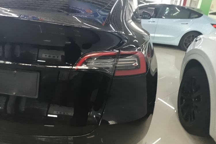 Used Tesla Model Y 2023 Rear-Wheel-Drive Version Exterior 3
