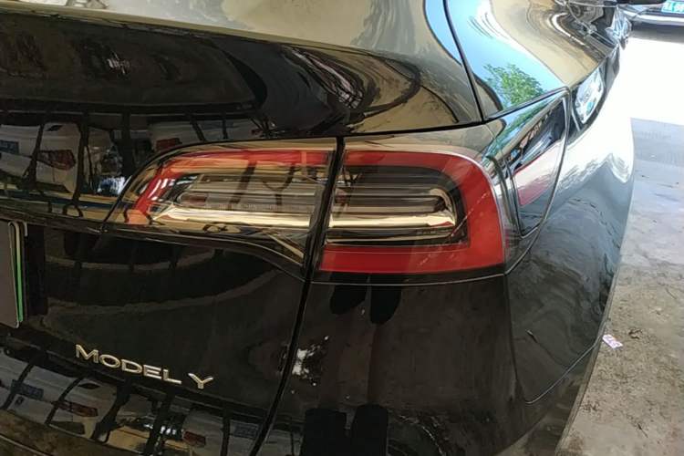 Used Tesla Model Y 2023 Rear-Wheel-Drive Version Exterior 3