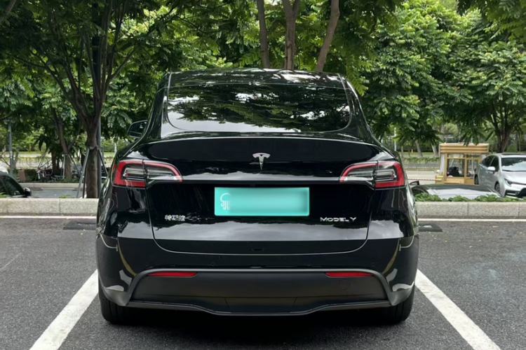 Used Tesla Model Y 2023 Rear-Wheel-Drive Version Exterior 3