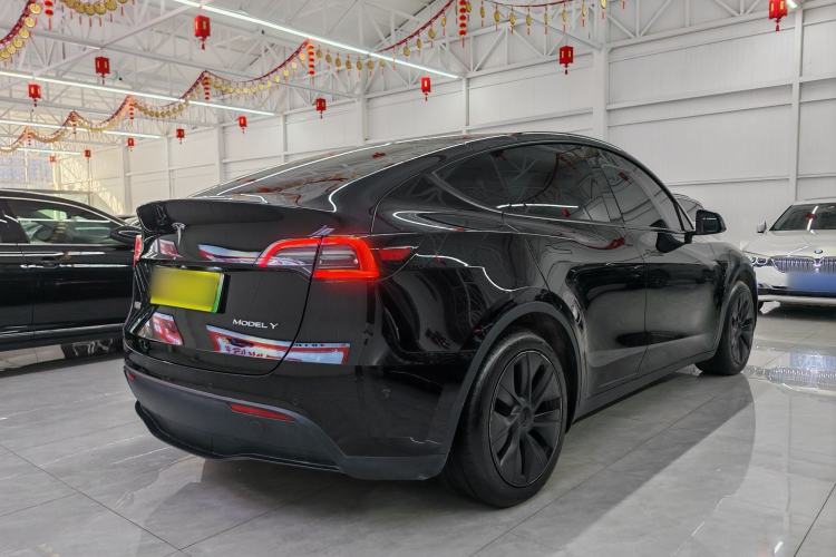 Used Tesla Model Y 2023 Rear-Wheel-Drive Version Exterior 3