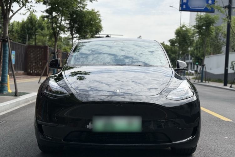 Used Tesla Model Y 2023 Rear-Wheel-Drive Version Exterior 3