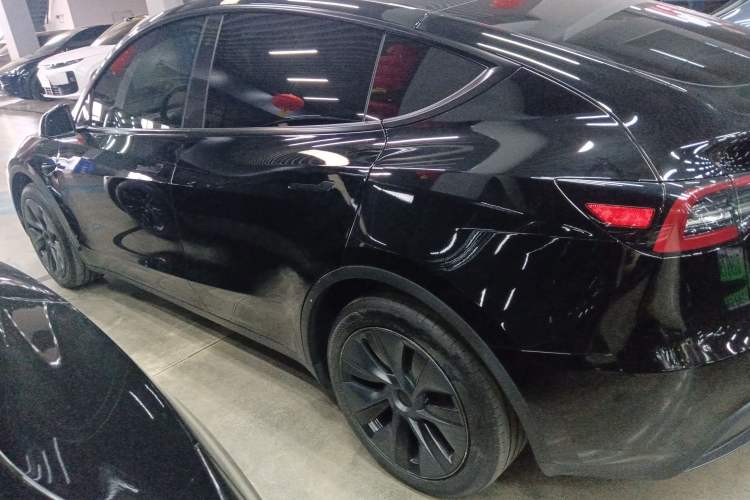 Used Tesla Model Y 2023 Rear-Wheel-Drive Version Exterior 3
