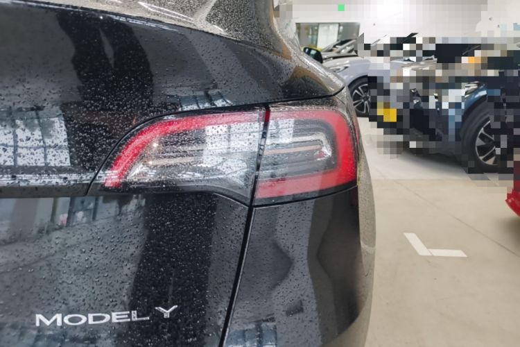 Used Tesla Model Y 2023 Rear-Wheel-Drive Version Exterior 3