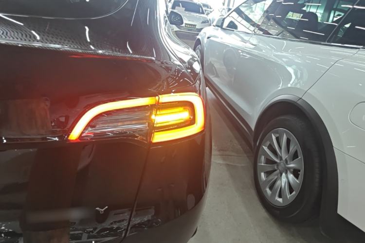 Used Tesla Model Y 2023 Rear-Wheel-Drive Version Exterior 3
